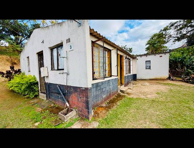 4 BEDROOM HOUSE FOR SALE IN UMLAZI